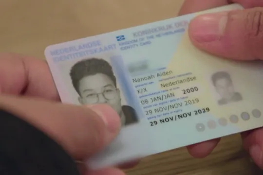 X op identiteitsbewijs