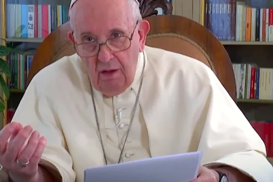 Paus Franciscus spreekt tijdens Countdown