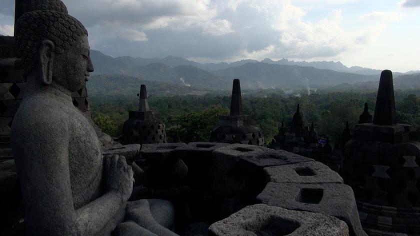 De Boeddhistische Blik (19.04.14) Gepannen stilte - Borobudur