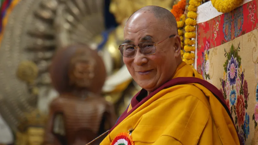 Dalai Lama bij Long Life Ceremony in Dharamsala India (18.09.02)