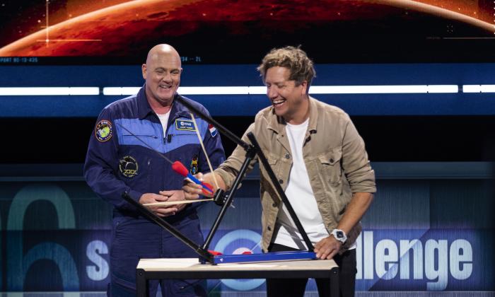Space Challenge Andre Kuipers en Klaas van Kruistum