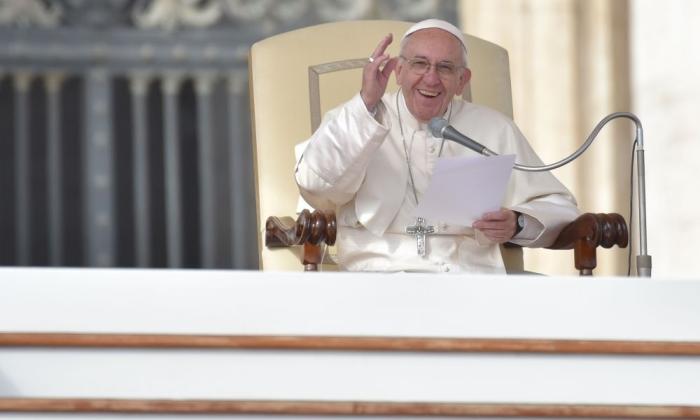 Paus Franciscus tijdens de algemene audiëntie op 19 oktober 2016 (foto: AFP/Andreas Solaro)